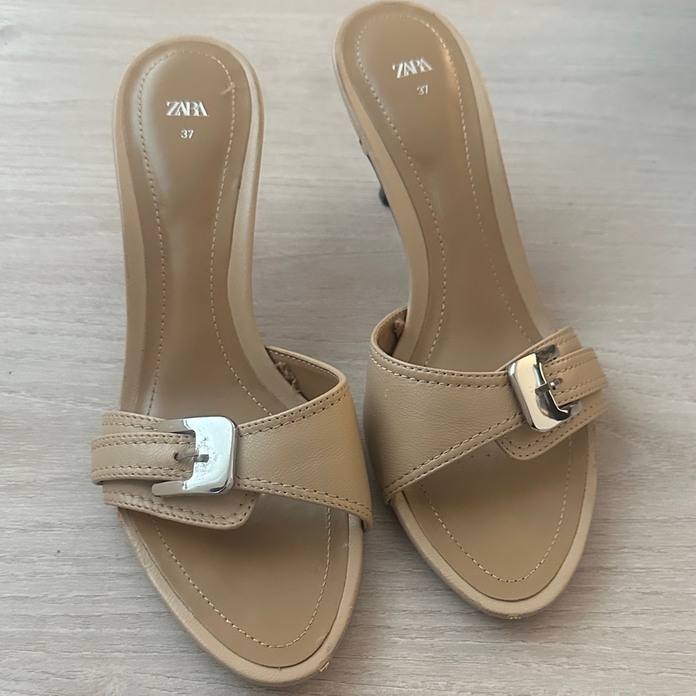 Zara Beige Leather Buckle Mules